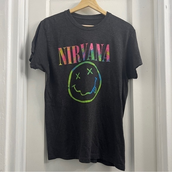 NIRVANA Dark Grey Multi Color Short Sleeve T-shirt, no size tag fits like a S - Picture 1 of 3